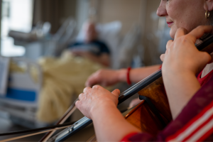 Logo Muziek aan Bed
